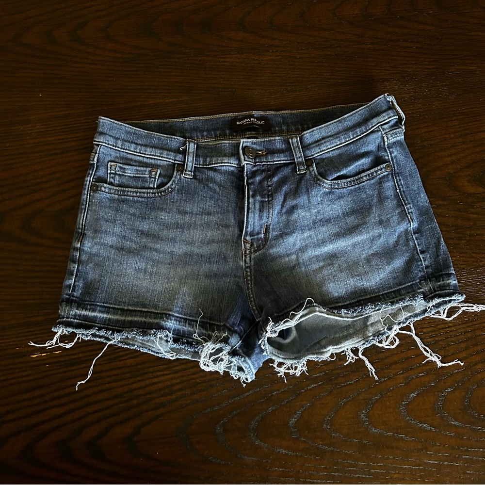 4 for $15✨ Banana Republic Distressed Blue Jean Shorts